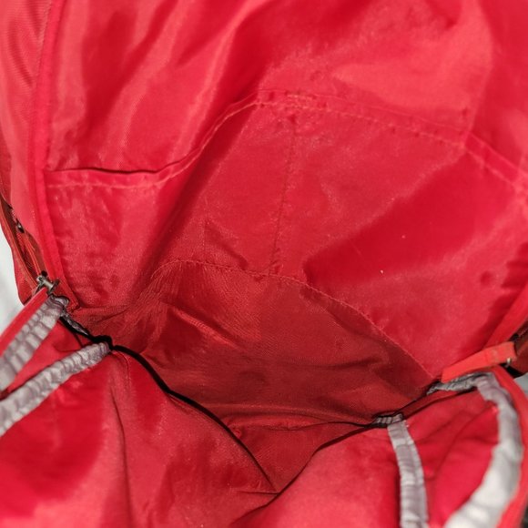 Under Armour Hustle 4.0 Red Backpack Expandable Lightweight Casual Travel - Picture 11 of 13